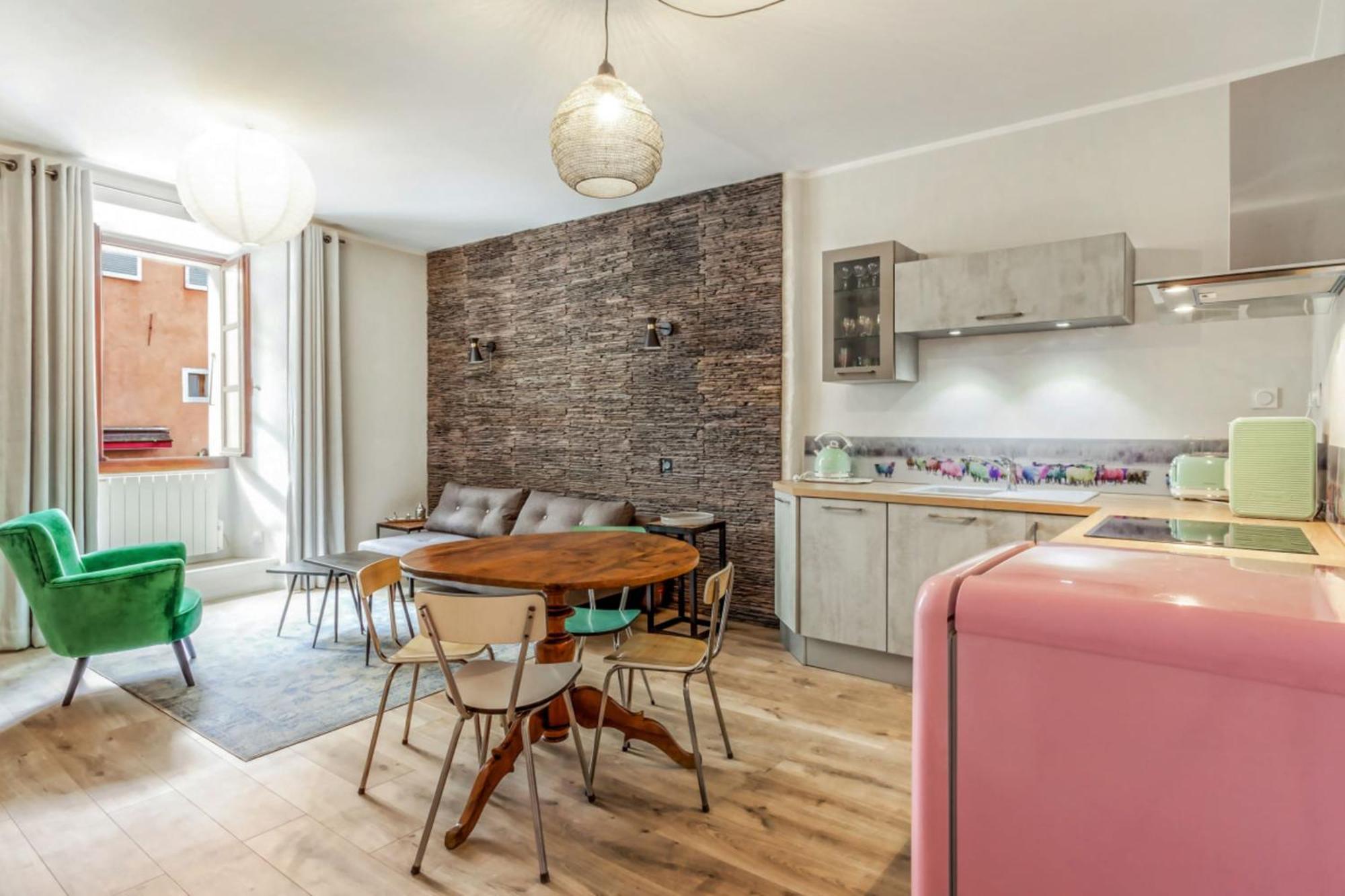 Appartement Sainte Claire Vintage - Welkeys Annecy Exterior photo